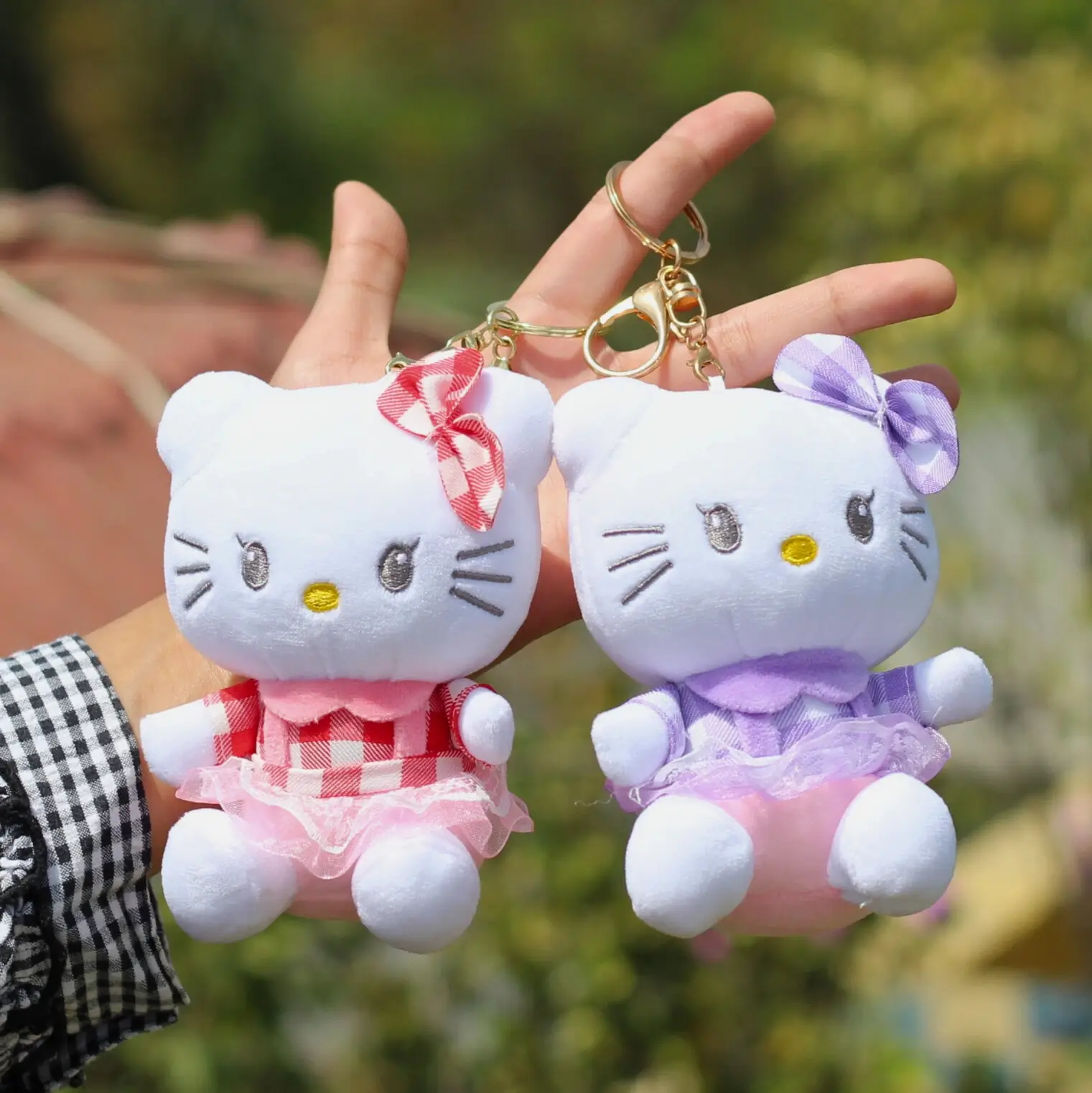 Hello Kitty Plush Keychain Overview Image