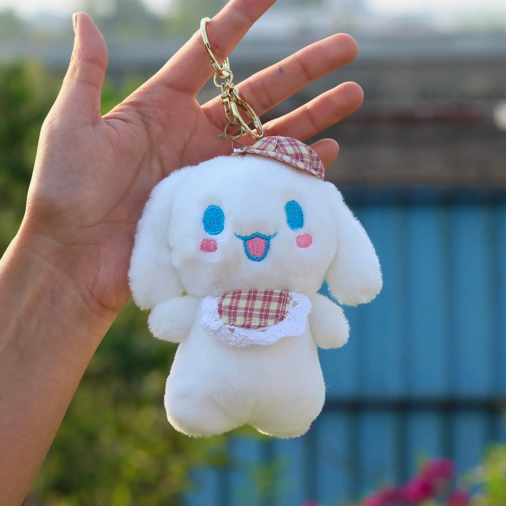 Sweet Cinnamoroll Plush Keychain Overview Image