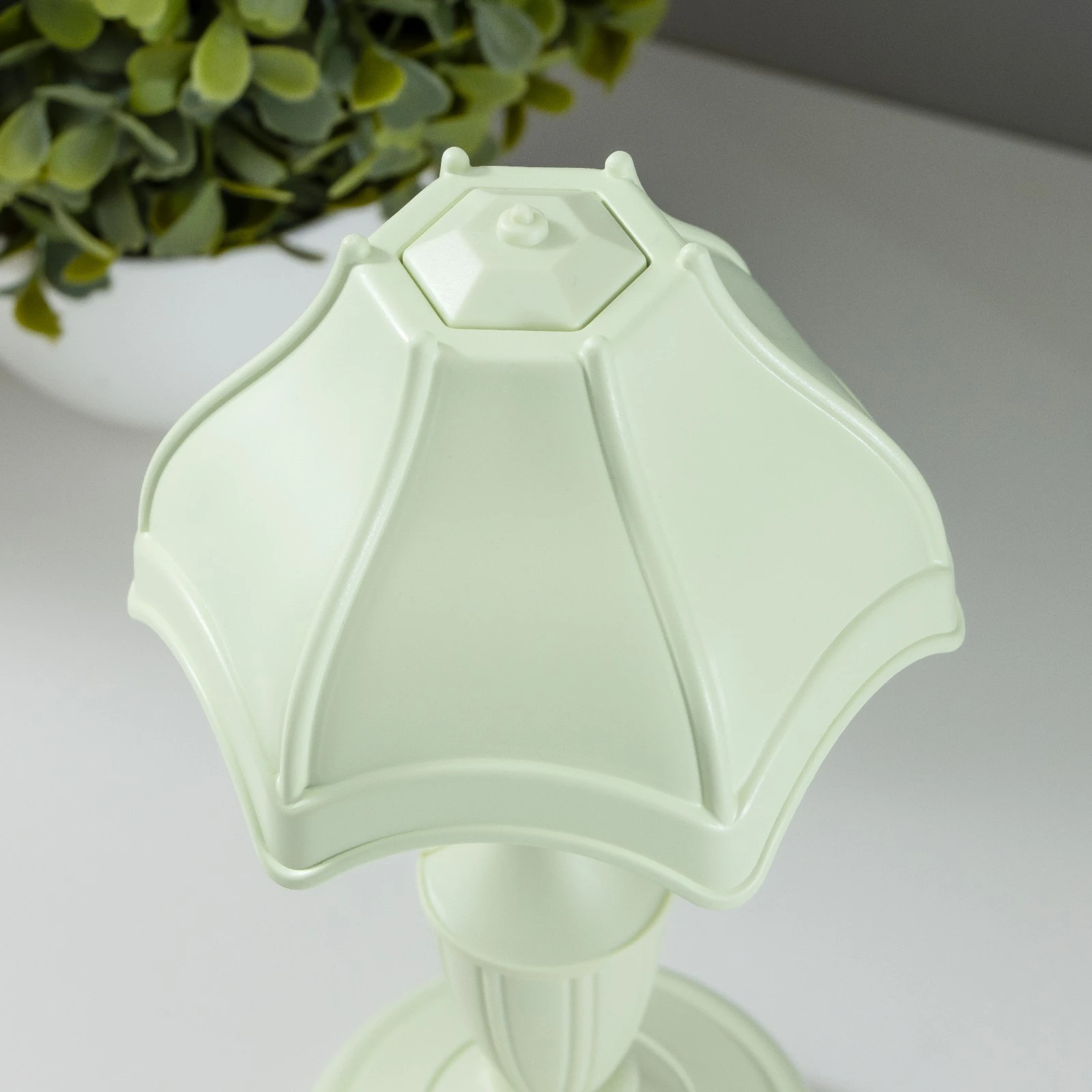 Retro Umbrella Shaped Night Light Shape Overview Image