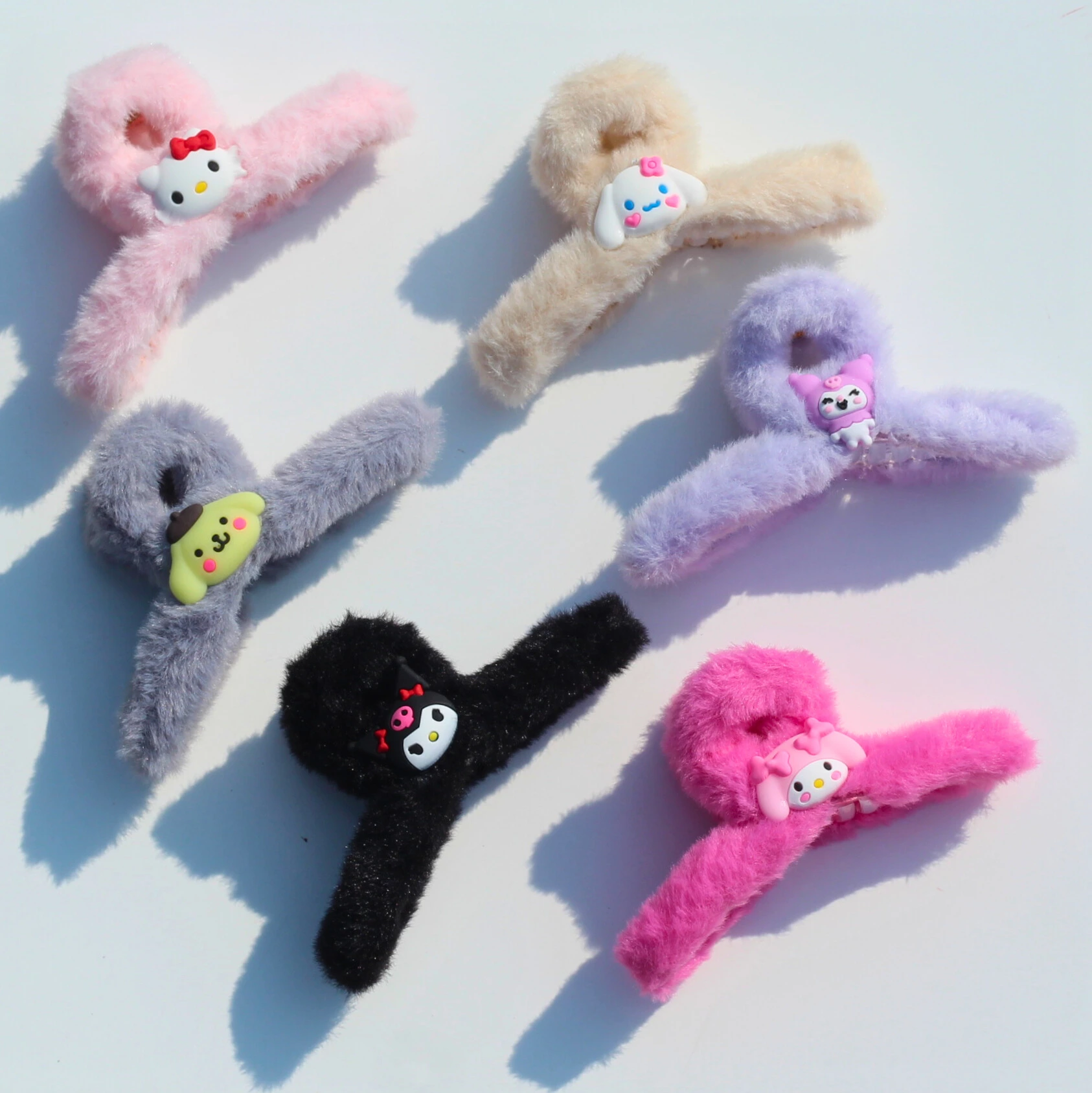 Sanrio Soft Furry Claw Front Image