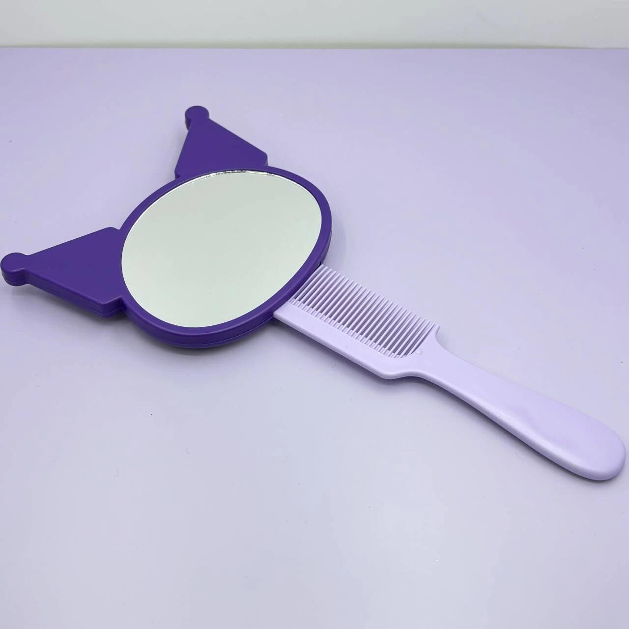Kuromi Mirror and Comb -2