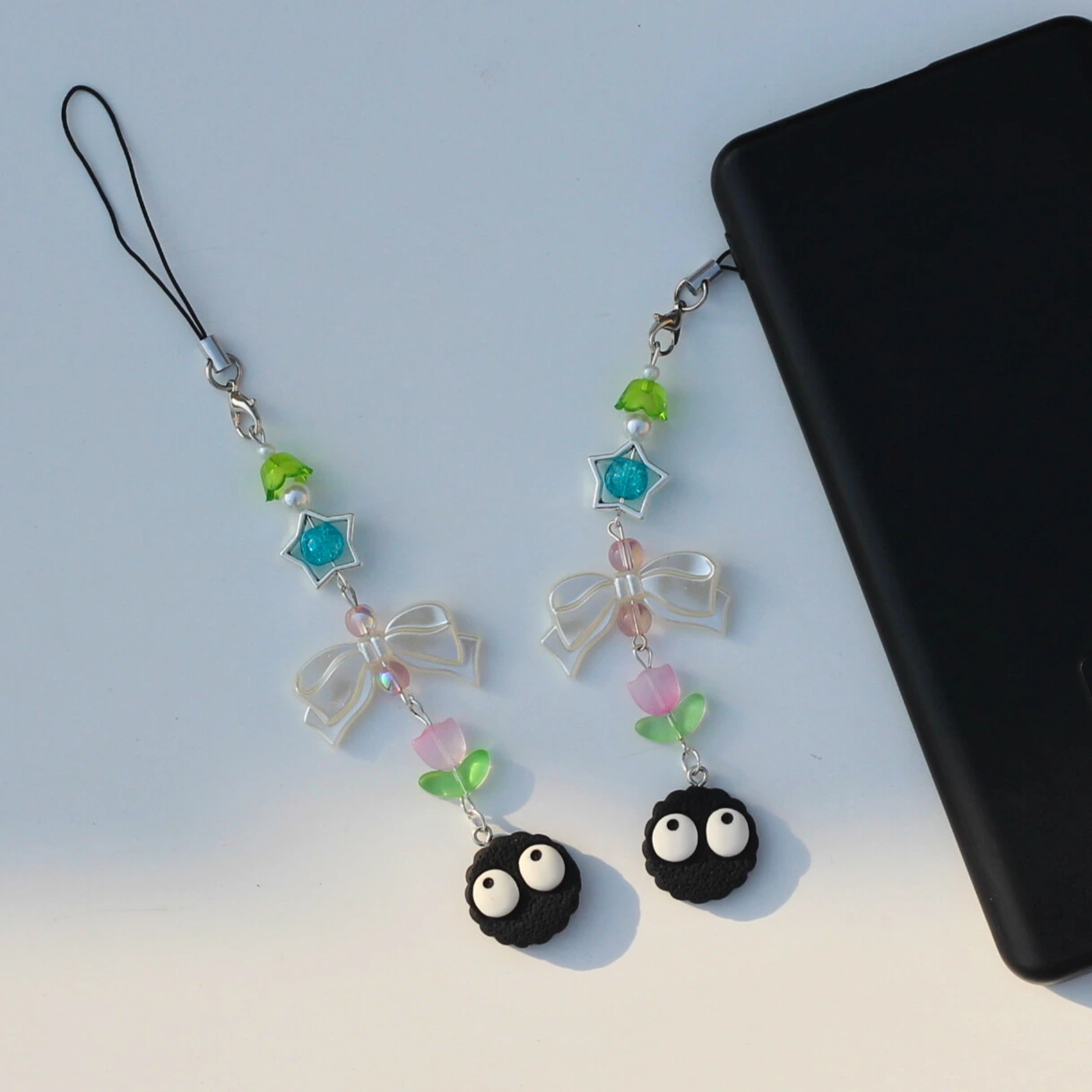Aesthetic Susuwatari Soot Phone Charm usage Overview Image