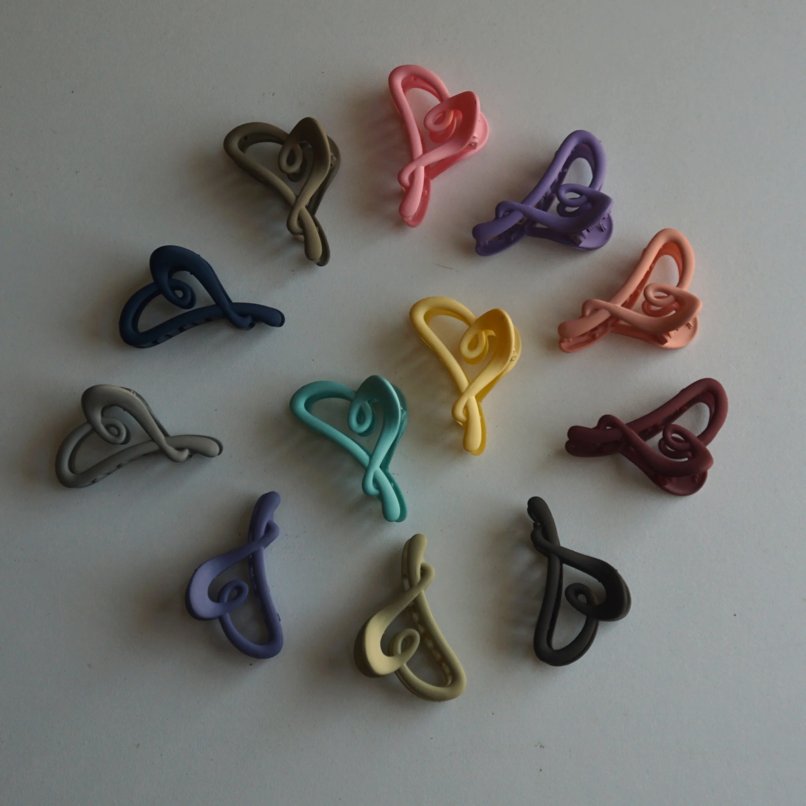Mini Heart Shaped Claw Clips-1