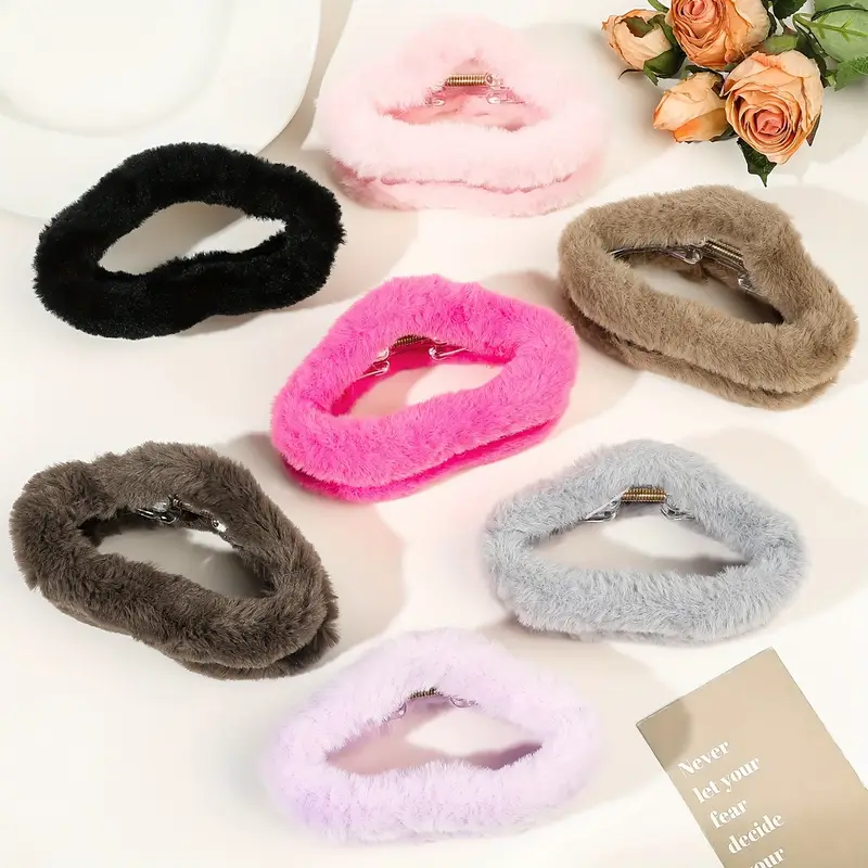 Large Cloud Shaped Plush Hair Claw-1