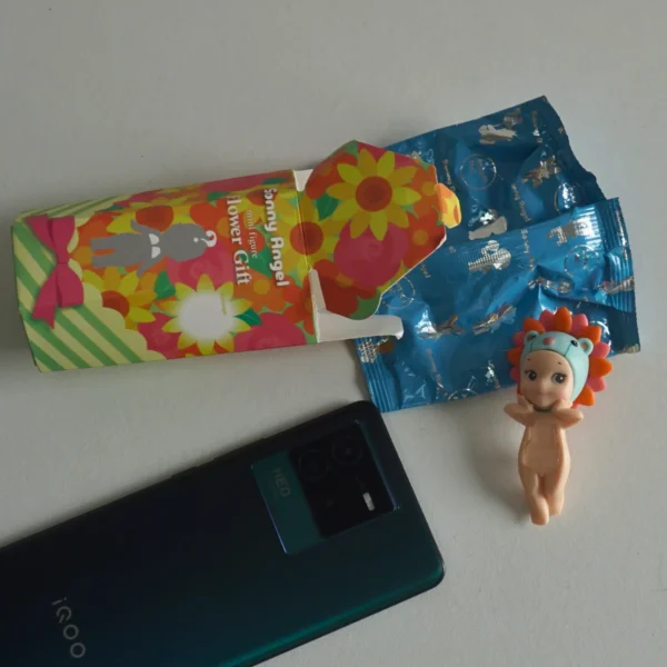 Sonny Angel Flower Series Phone Hippers -7