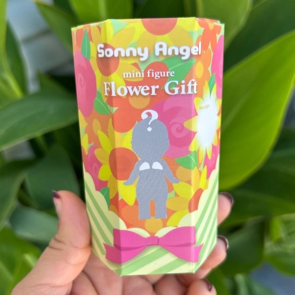 Sonny Angel Flower Series Phone Hippers -1