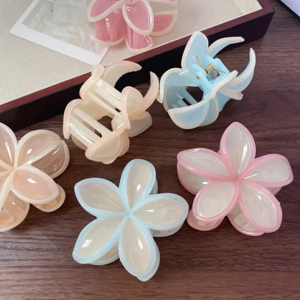 Aesthetic Pastel Lilly Flower Hair Claw-5