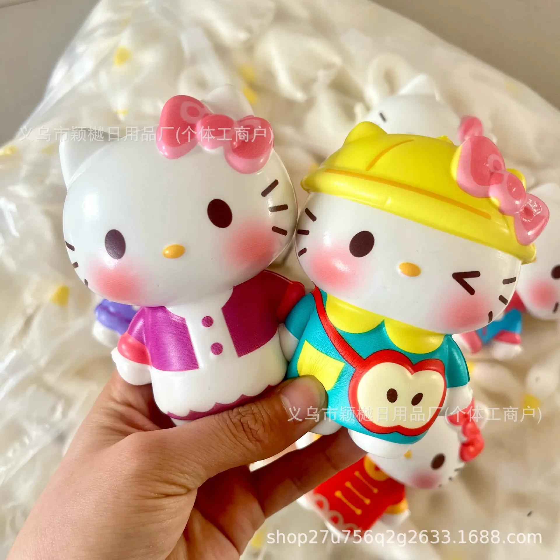 Cute Hello Kitty Squishy Toy -3