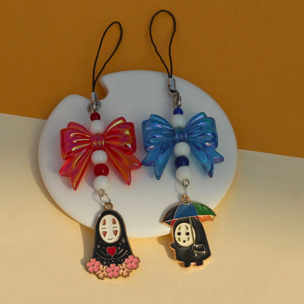 No Face Enamel Phone Charm -1